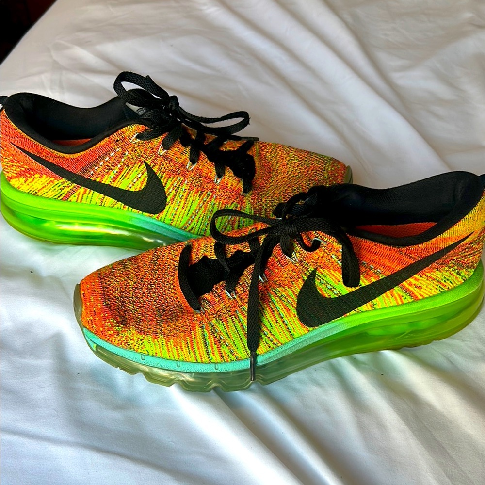 Nike Flyknit Air Max Sneakers